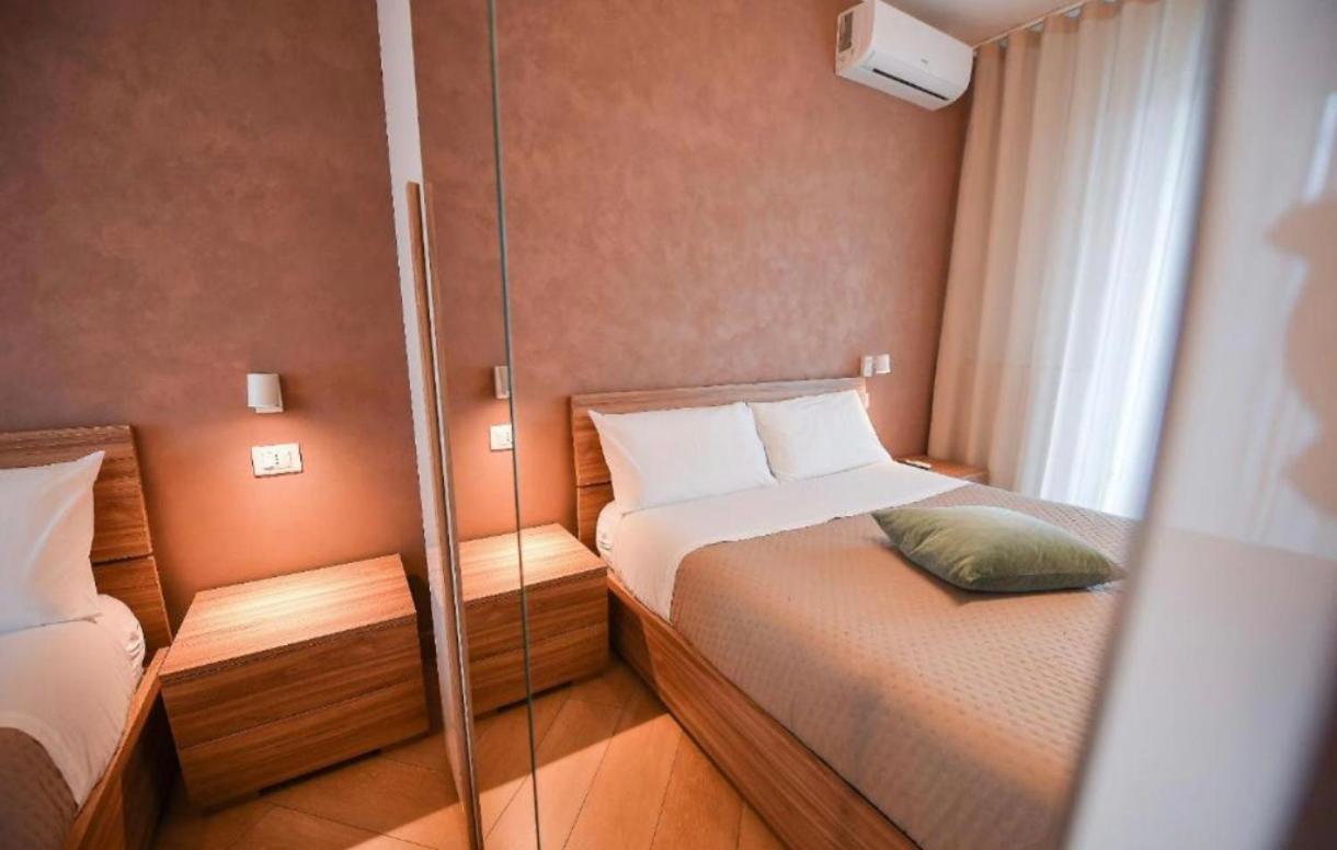 Karol Wojtyla Airport Bari Hotel ภายนอก รูปภาพ
