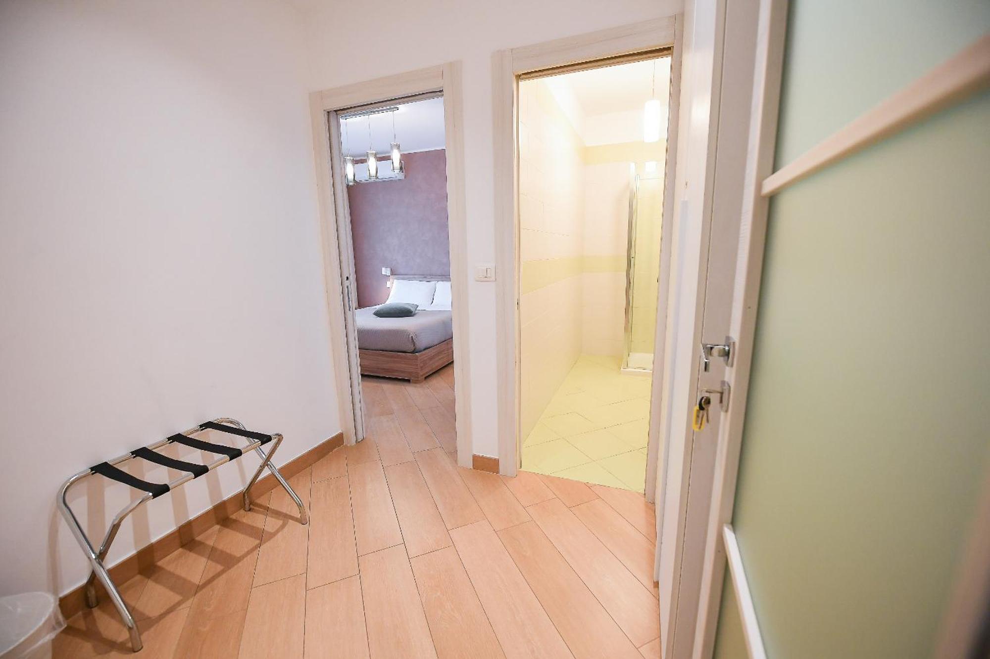 Karol Wojtyla Airport Bari Hotel ภายนอก รูปภาพ
