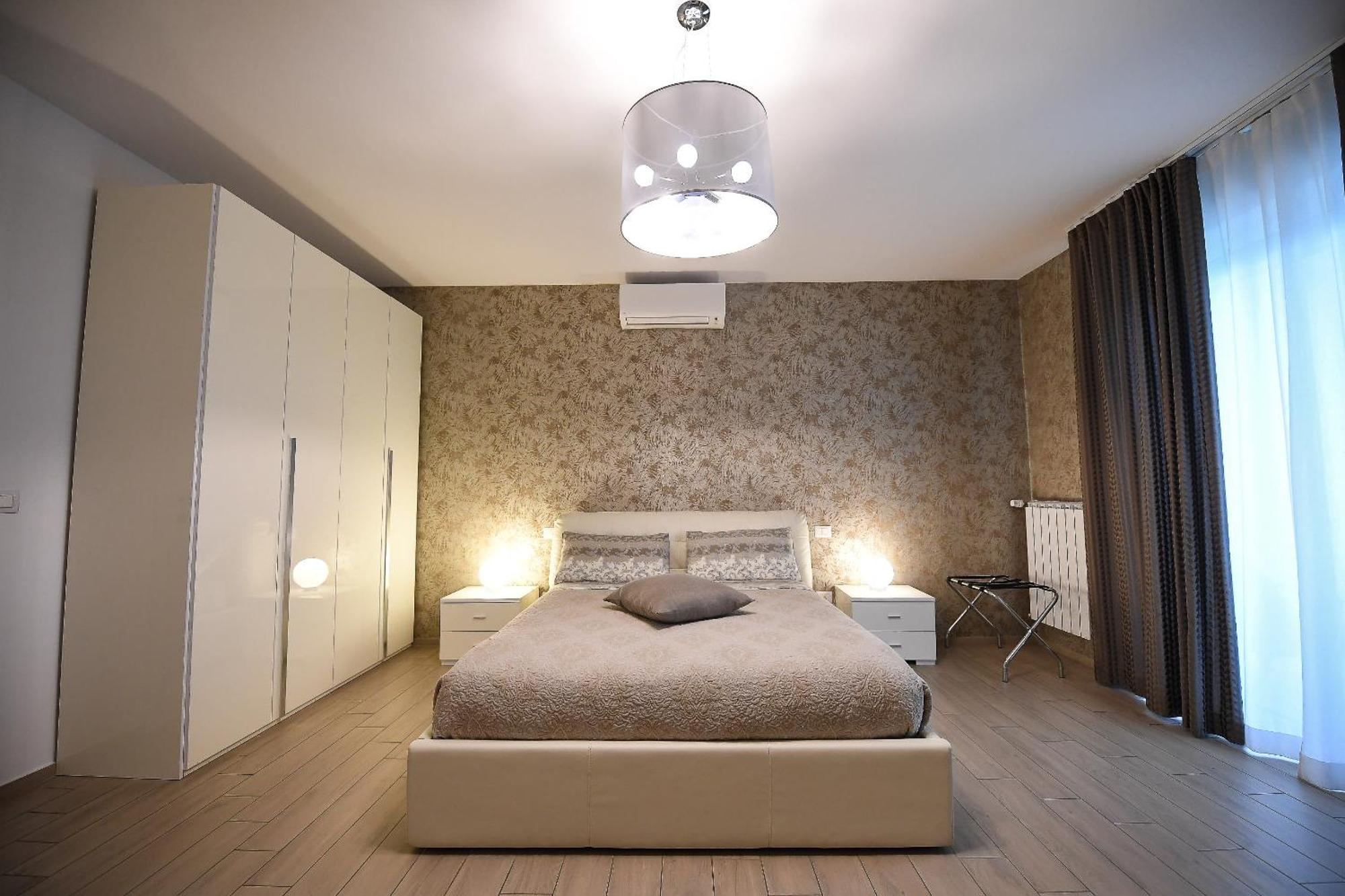 Karol Wojtyla Airport Bari Hotel ภายนอก รูปภาพ