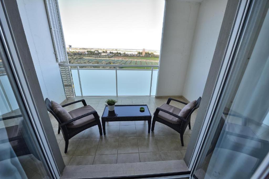 Karol Wojtyla Airport Bari Hotel ภายนอก รูปภาพ